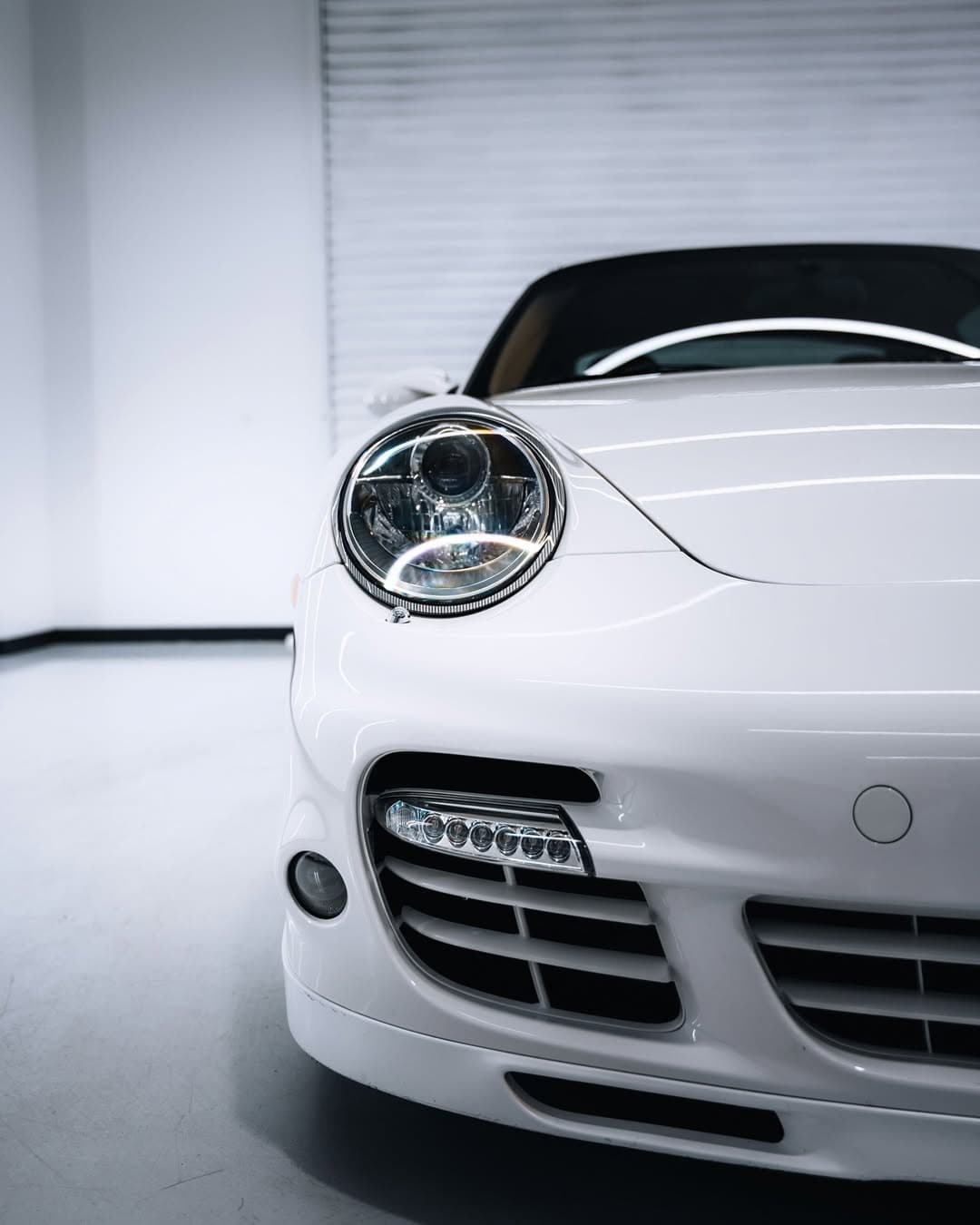 Detailing automobile